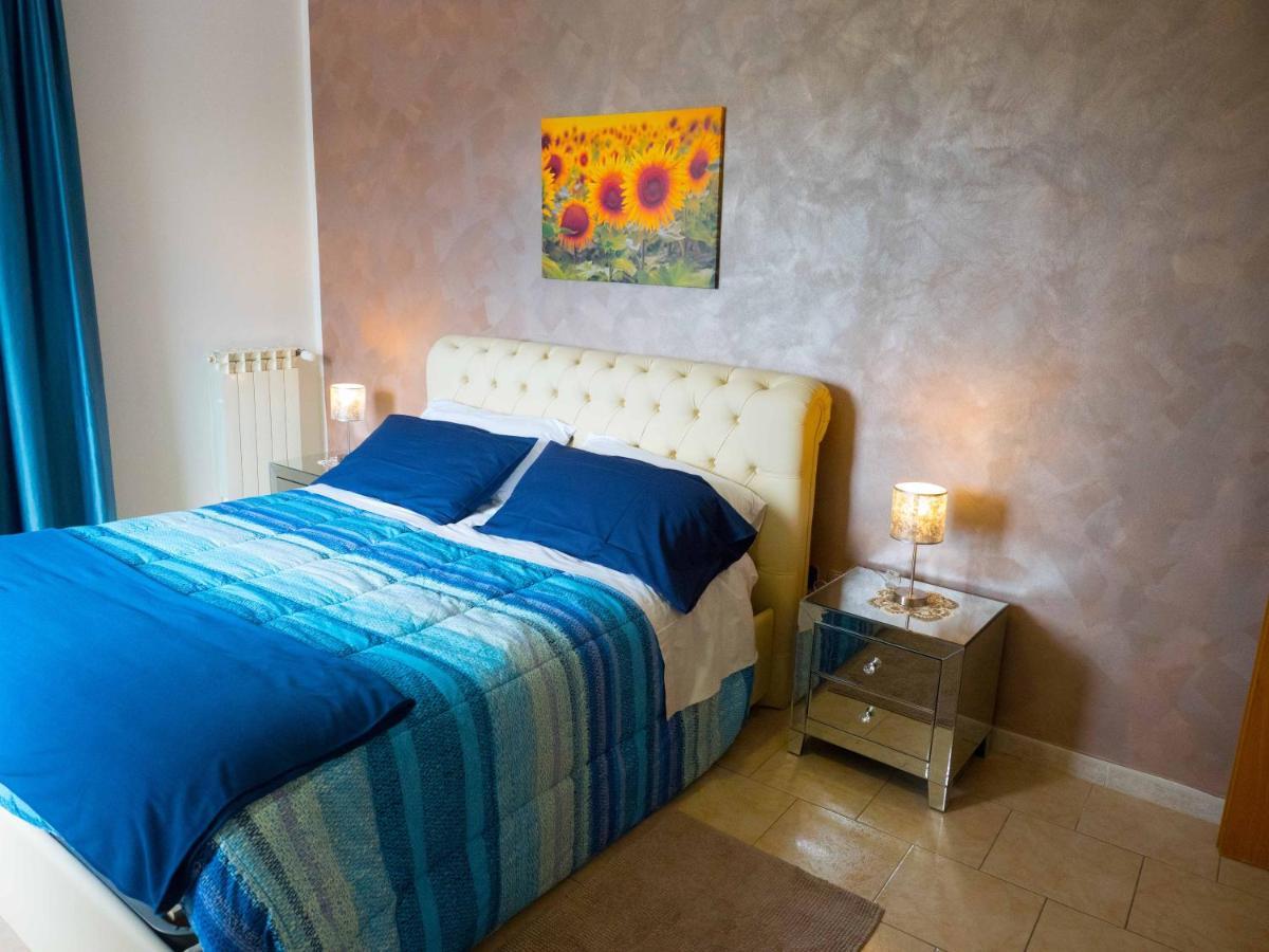Albergo Sant'Anna Pagani Bagian luar foto